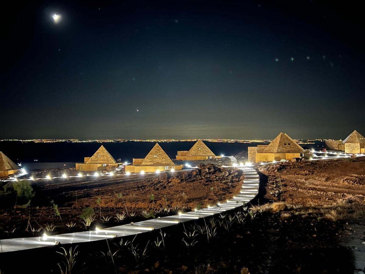 ホテル Deadsea Octagon マダバ エクステリア 写真