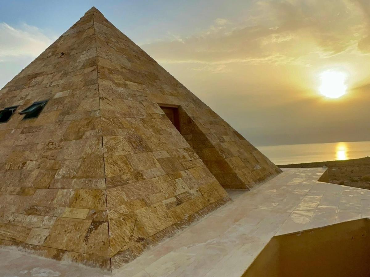 ホテル Deadsea Octagon マダバ エクステリア 写真
