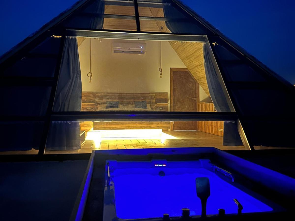 ホテル Deadsea Octagon マダバ エクステリア 写真