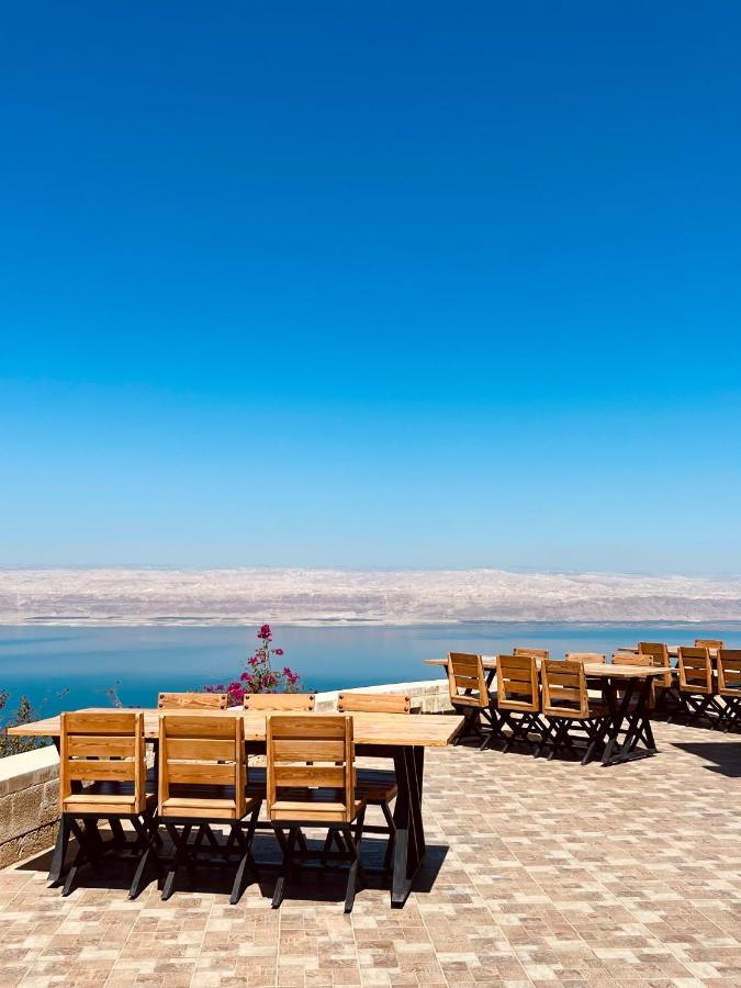 ホテル Deadsea Octagon マダバ エクステリア 写真