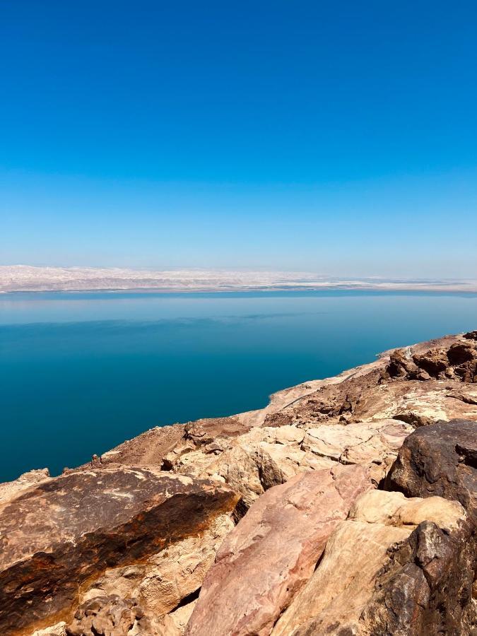 ホテル Deadsea Octagon マダバ エクステリア 写真