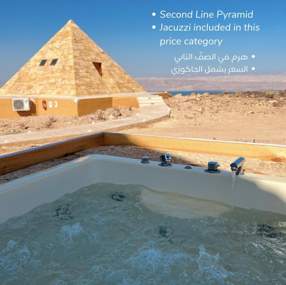 ホテル Deadsea Octagon マダバ エクステリア 写真